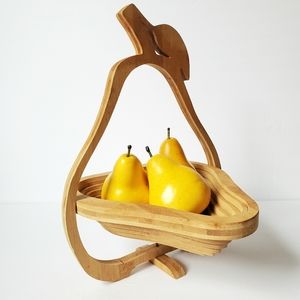 Wooden Pear Collapsible Fruit Basket / Trivet